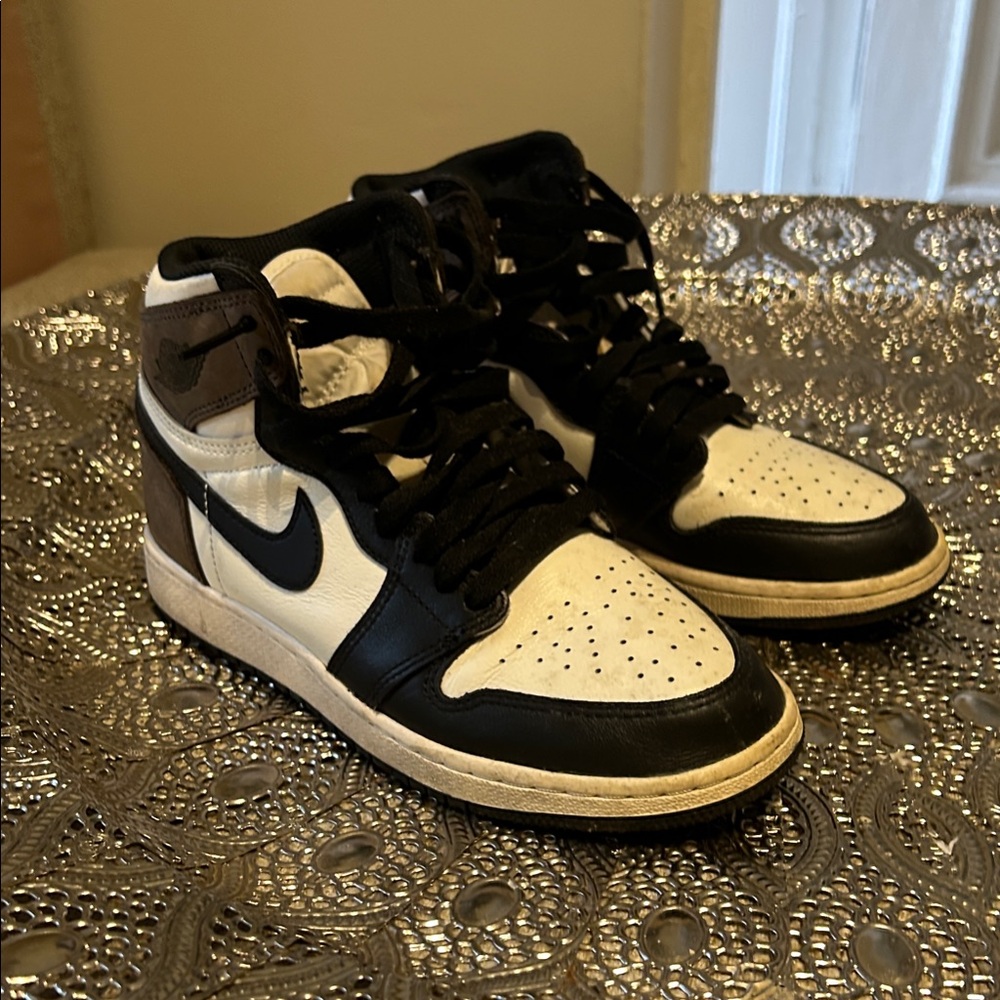 Nike Kids Sneakers Black and White